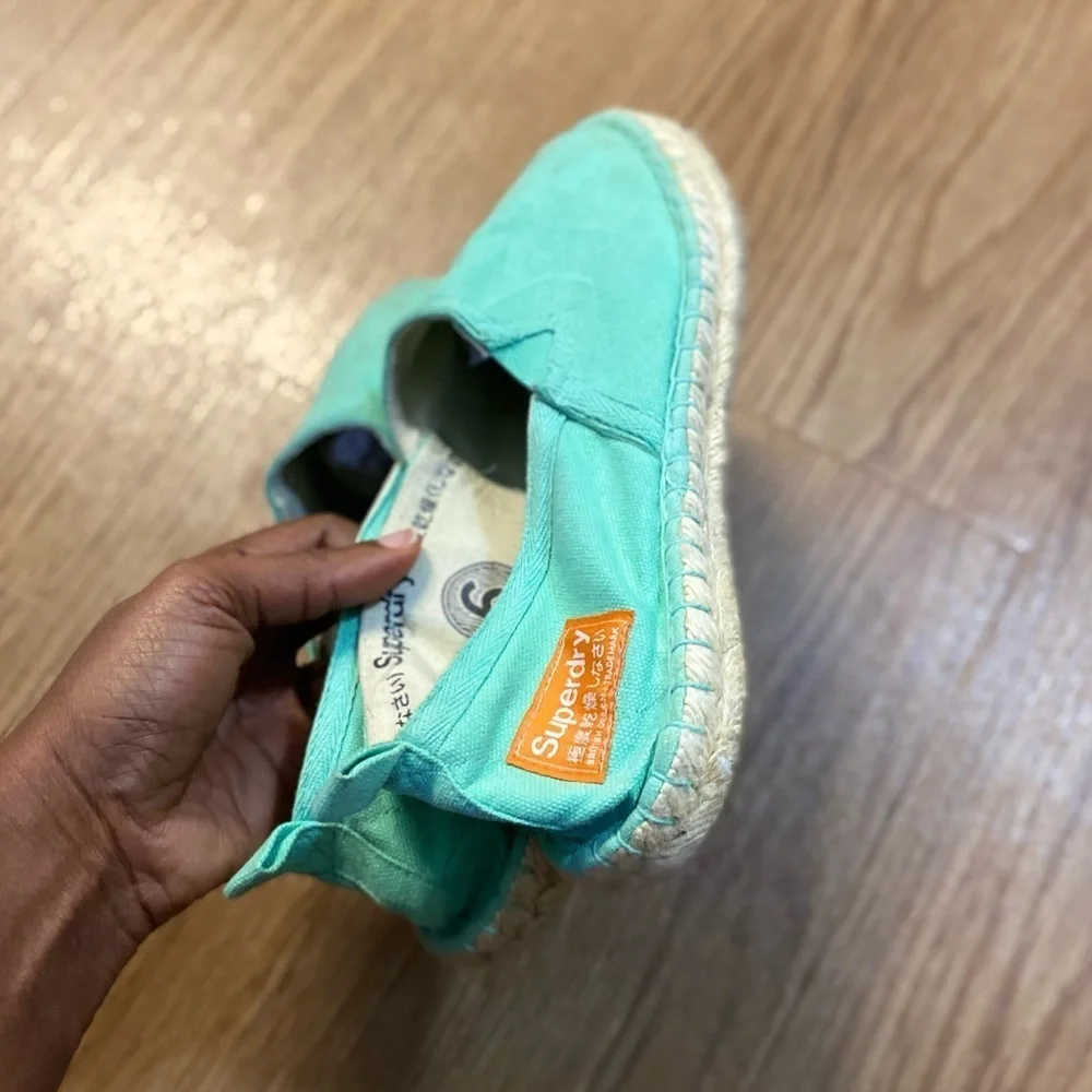 Superdry green flat